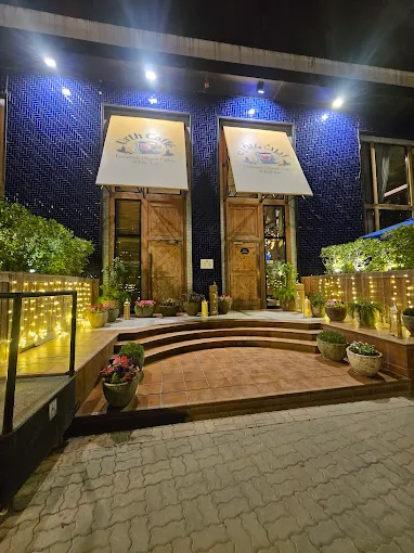 Urth Caffe
