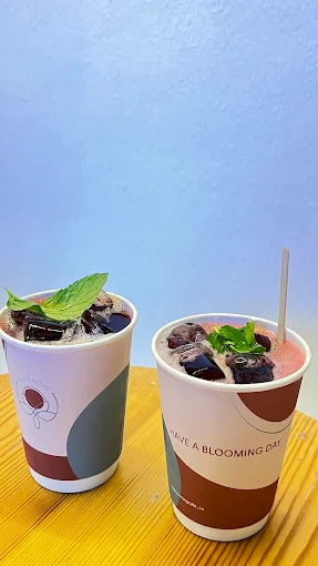 BLOOMING CAFE