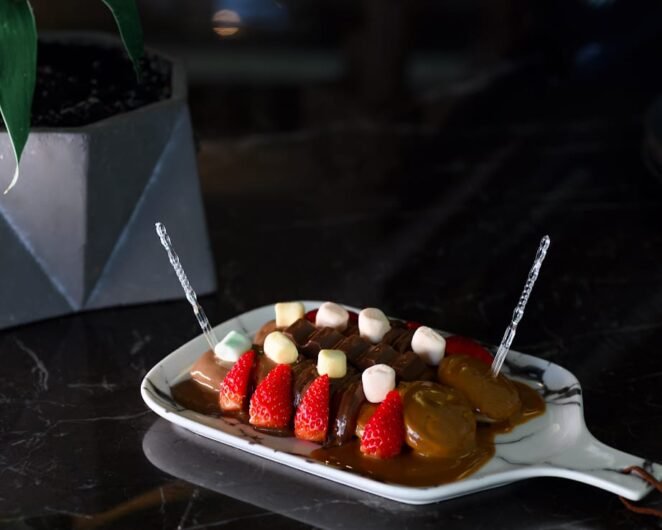 Yolo Cafe