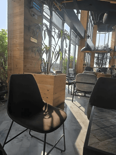 1/15 Neighborhood cafe