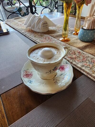 LaFamiglia Bistro Cafe لافاميليا بيسترو كافيه