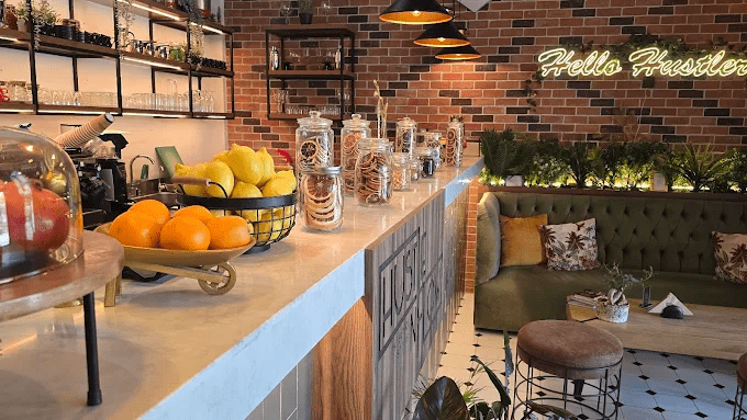 Hustle n Flow Eatery