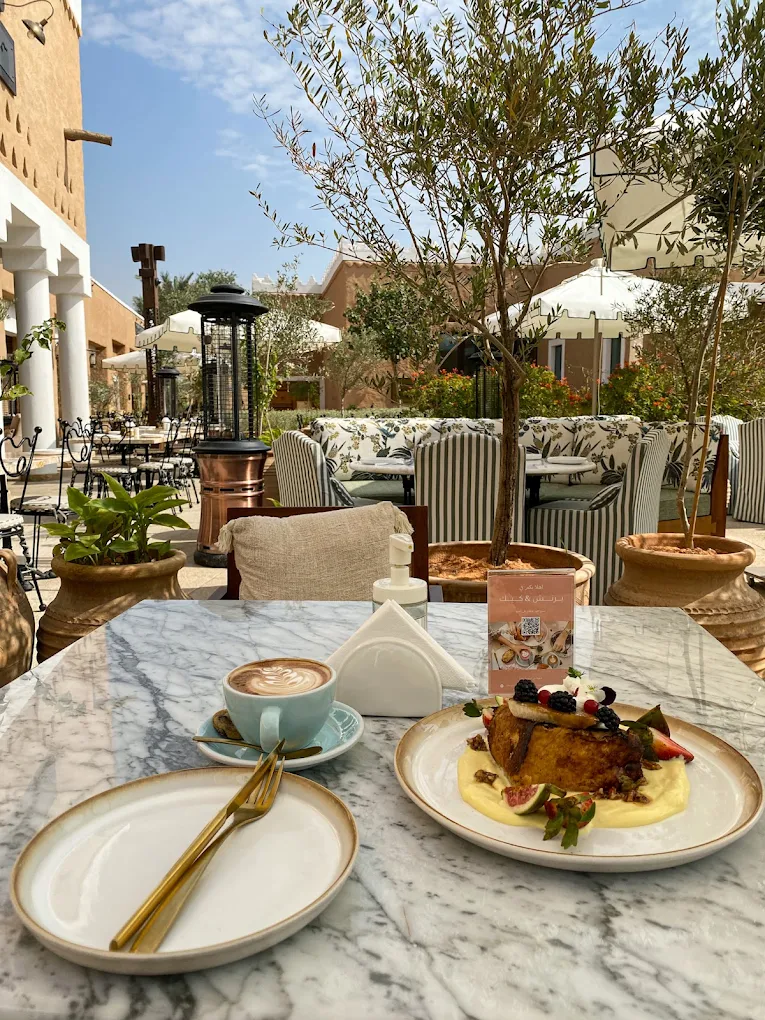 Brunch & Cake Al Bujairi