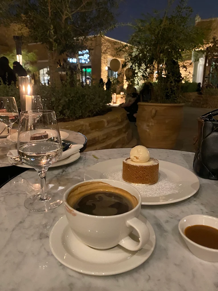 Cafe De L’ Esplanade