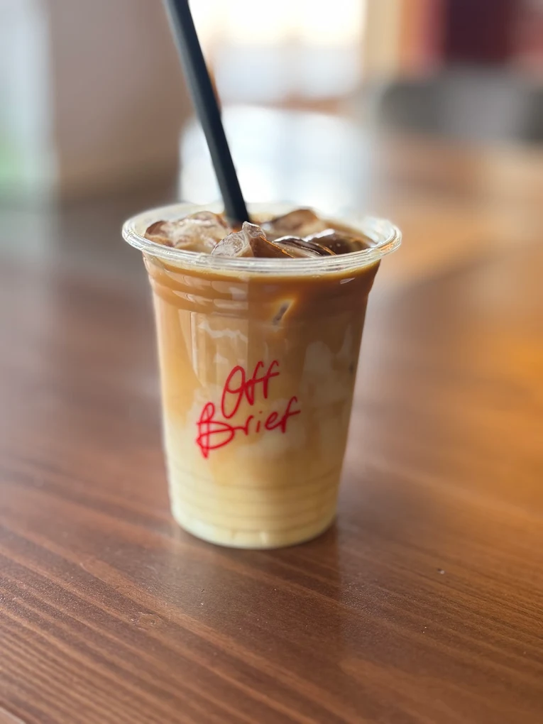 OFFBRiEF Café