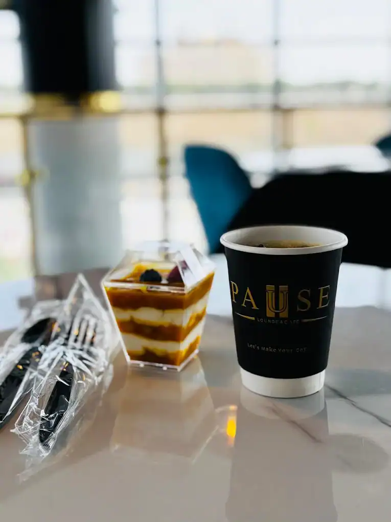 PAUSE CAFE