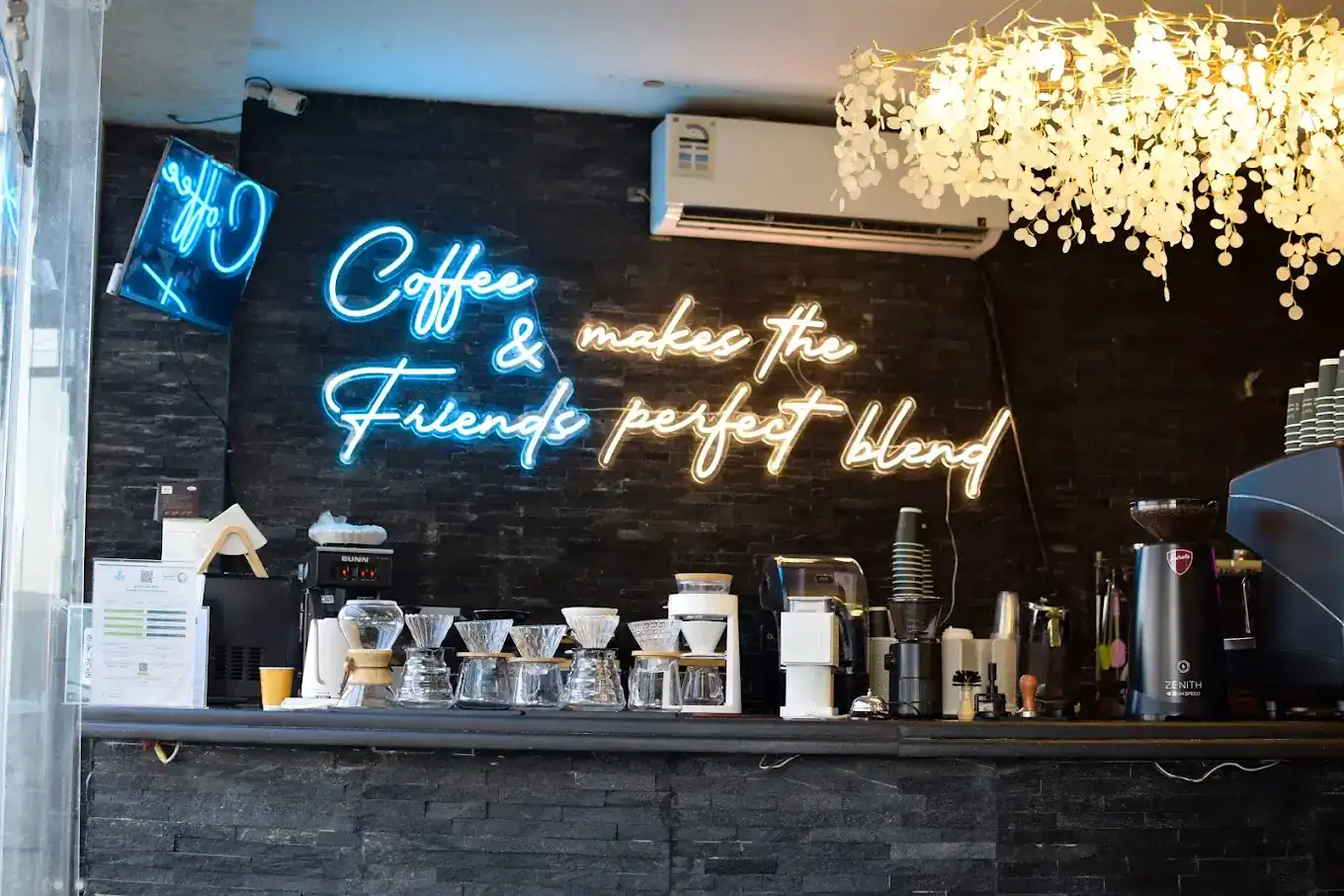 CAFFORIA – Coffee & More