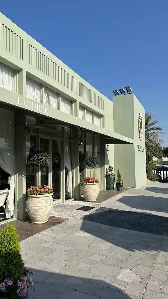 Laduree Hills garden