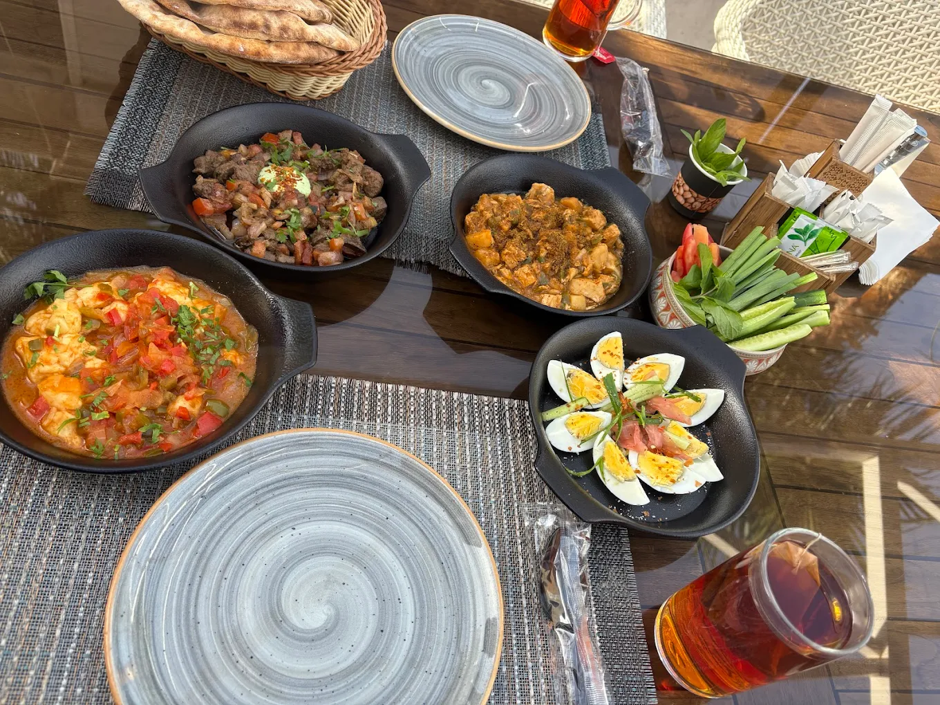 Mallah Restaurant & Cafe