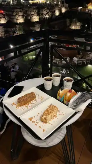 CAFE EIGHTY EIGHT.88 - Saudi Coffee Crafters