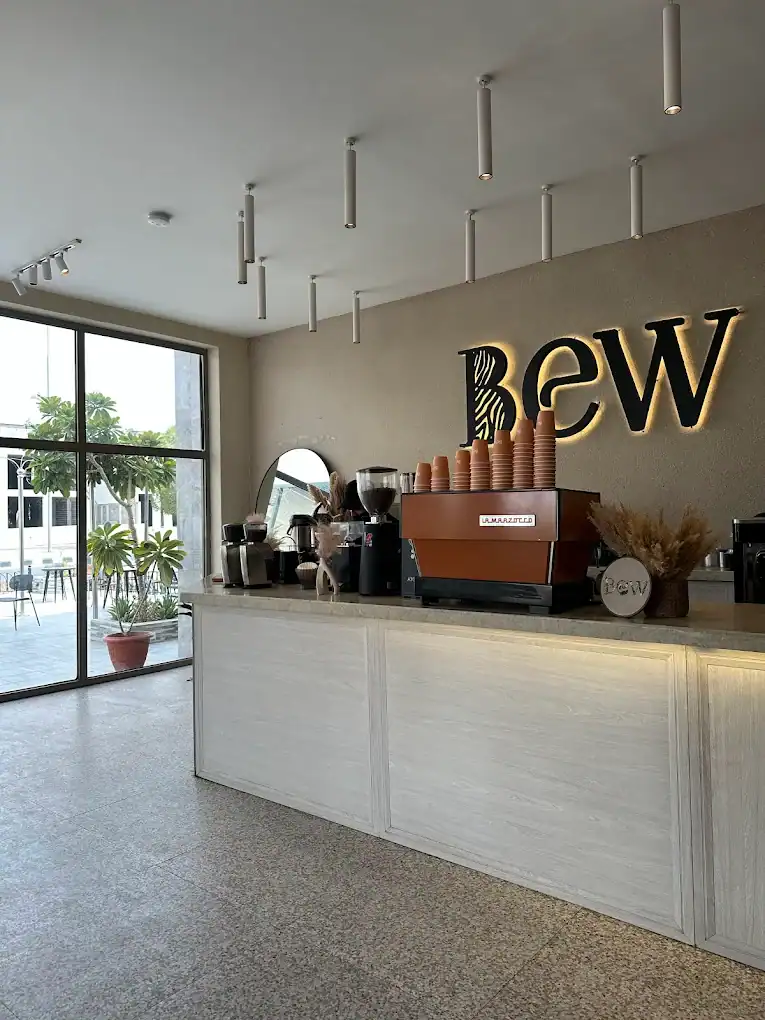 Bew Cafe & Lounge