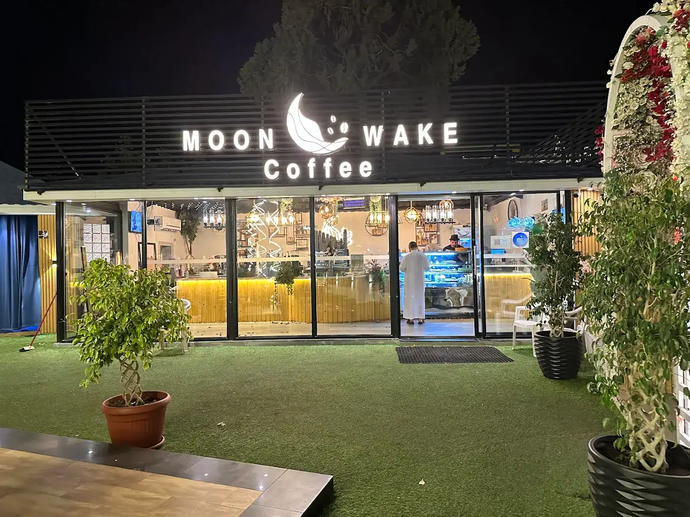 moon wake coffee