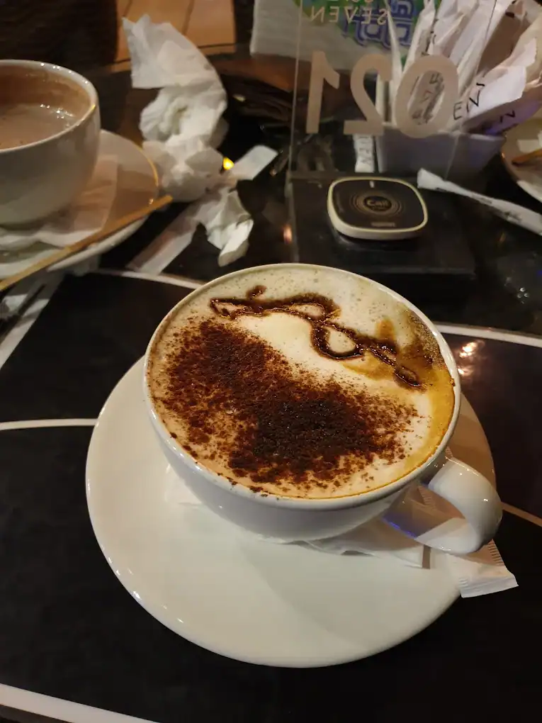 SEVEN CAFE