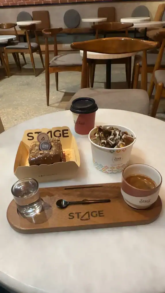 Stage chocolate